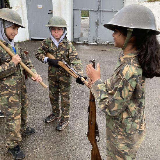 children dressed up as soldiers